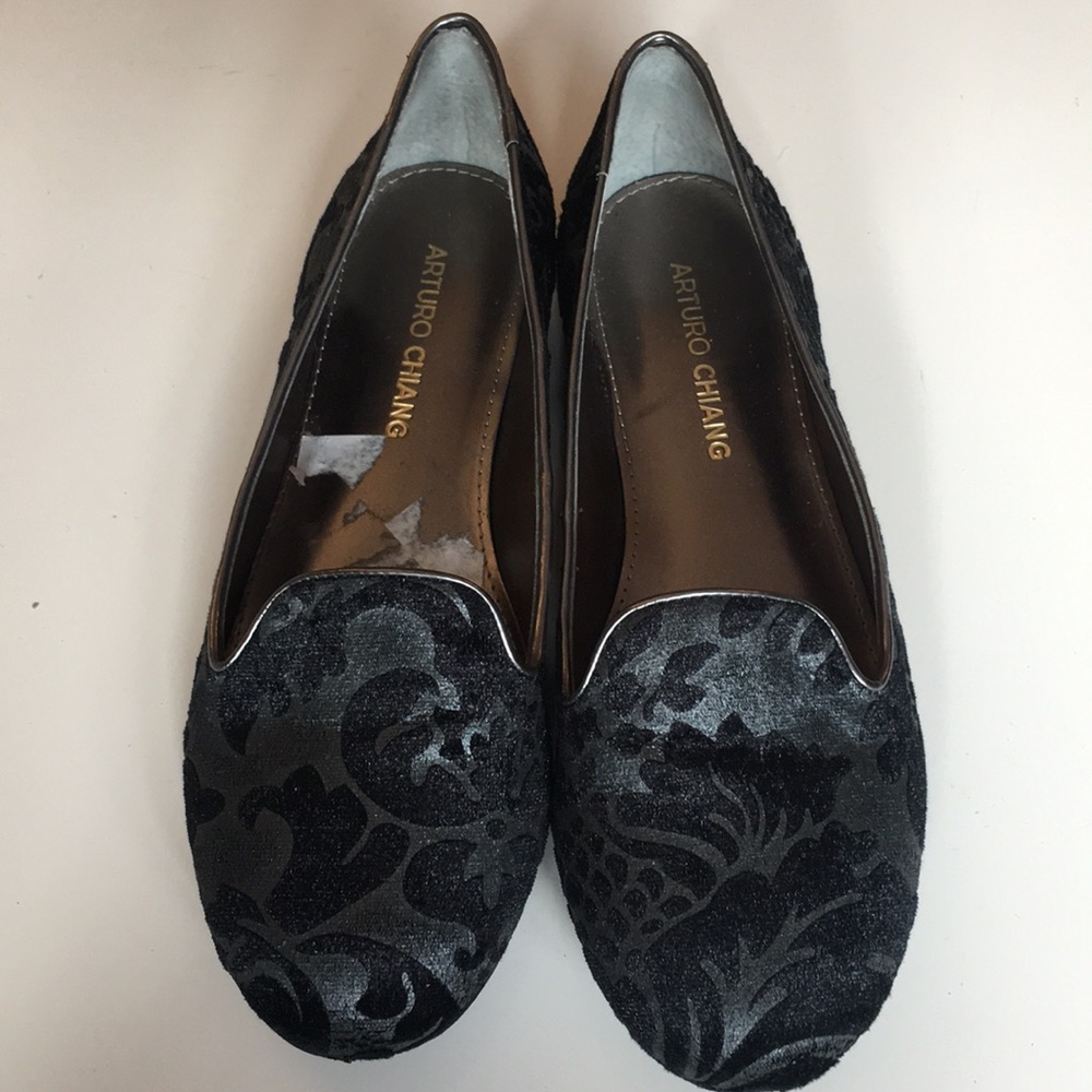 Black and gray brushed velvet loafers